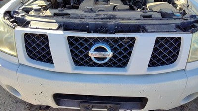 2004-2007 Nissan Titan Front Grille Assembly Oem Q10 White 623107s300