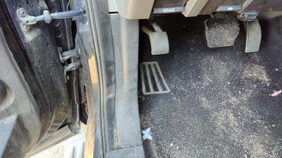 2008 Ford Expedition Driver Left Lower Kick Trim Panel Oem 1W Black/Camel