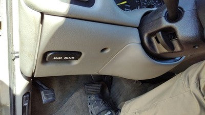 00-01 Olds Bravada Lower Dash Under Column Knee Bolster Trim Panel Pewter 922