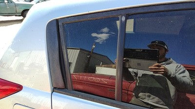 07-11 Versa Passenger Right Rear Vent Window Back Door Glass With Frame Oem
