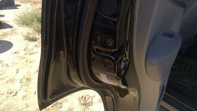 2011-2015 Kia Sorento Driver Left Rear Door Latch With Rods/Cables Assembly Back