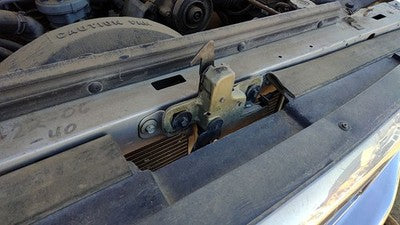 1992-1997 Ford F350 Hood Latch Assembly With Bracket Oem