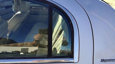 98-11 Lincoln Town Car Driver Left Rear Vent Window Back Door Glass With Frame