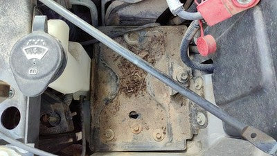 1999-2007 Sierra 2500 Hd Complete Battery Box Mount Tray With Hold Down Oem 8.1l