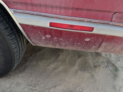 1988 Olds 88 Driver Left Rear Moulding On Quarter Panel Oem