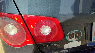 2005-2007 Vw Jetta Driver Left Inner Tail Light Brake Lamp Oem Rear 1K5945093c