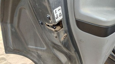 2006-2011 Chevy Hhr Driver Left Rear Door Latch With Rods/Cables Oem Back