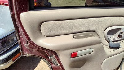 1995-99 Gmc Yukon Driver Left Rear Inside Door Trim Panel Only Oem Back Tan 522