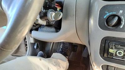 00-05 Dodge Neon Lower Dash Under Column Knee Bolster Trim Panel Oem Gray B7L5