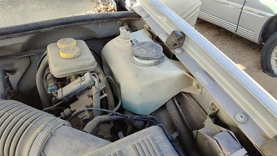 1994 Jeep Grand Cherokee Windshield Washer Fluid Reservoir With Pump Wiper Tank