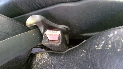 91 Mitsubishi Galant Vr-4 Passenger Right Front Seat Belt Buckle Female Receiver