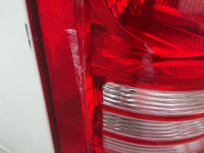2008-2010 Chrysler Town & Country Driver Left Tail Light Brake Lamp Oem Rear
