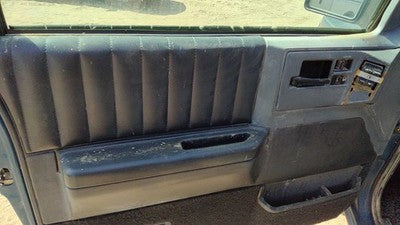 1994 Chevy S10 Blazer Driver Left Front Door Trim Panel With Master Switch Black