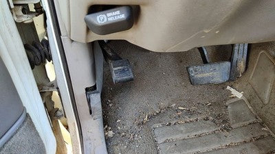 95 Chevy Silverado 1500 Parking Brake Pedal Assembly Oem Complete Emergency Unit