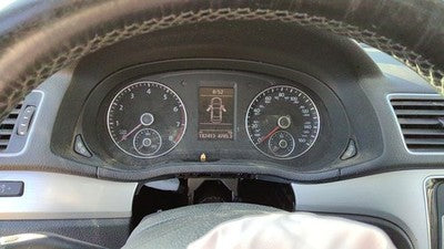 2013-2014 Vw Passat Speedometer Cluster Instrument Gauges Panel Oem Dash