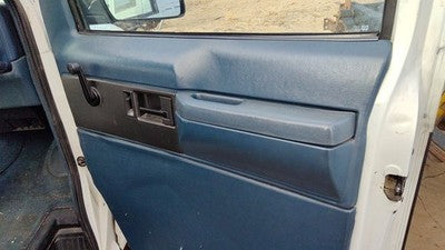 1992-1995 Gmc Safari Passenger Right Front Door Trim Panel Manual Windows Blue