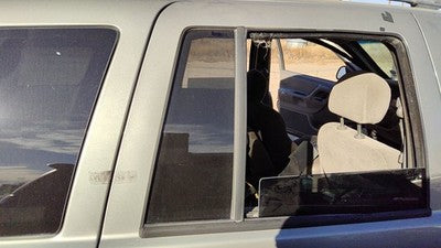 99-04 Grand Cherokee Passenger Right Rear Vent Window Back Door Glass With Frame