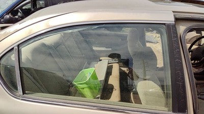 2000-2001 Nissan Maxima Passenger Right Rear Side Window Door Glass Oem Back
