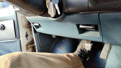 1990-1995 Gmc Safari Lower Dash Under Column Knee Bolster Trim Panel Oem Blue