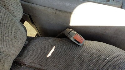 95 Chevy Silverado 1500 Passenger Right Front Seat Belt Buckle Receiver Oem Gray