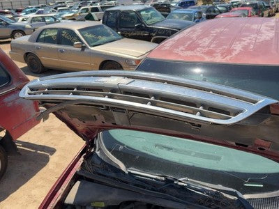 2001-2005 Chevy Venture Front Grille Assembly Oem 10310159