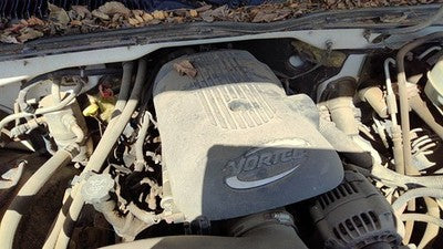 2005 Sierra 1500 Hd Engine Cover Top Plastic Shield Oem 6.0L