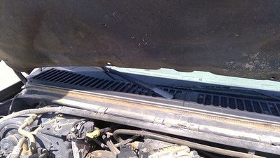 02 Ford F250 Super Duty Windshield Wiper Cowl Vent Trim Panel Grille Powerstroke