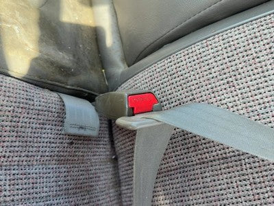 1991 Isuzu Pup Driver Left Front Seat Belt Buckle Receiver Oem Gray