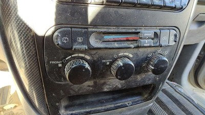 2004-2007 Dodge Caravan Temperature Control Module In Dash Heater Ac Head Unit