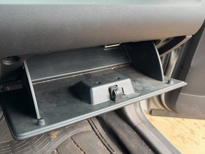 05-07 Ford Fivehundred Glove Box Assembly Complete Door With Latch Oem Black Hw