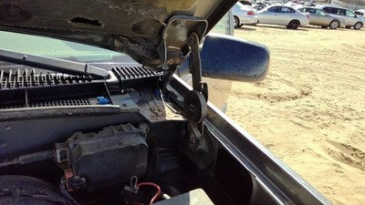 1999 Chevy Suburban Driver Left Hood Hinge Assembly Oem Pewter 11L