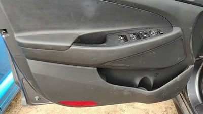 16-18 Hyundai Tucson Driver Left Front Inside Door Trim Panel Only Oem Black Try