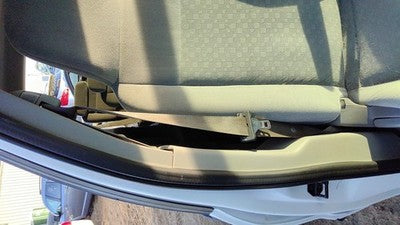 2006-2007 Ford Freestar Passenger Right Front Seat Belt Retractor Shoulder Gray