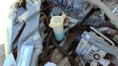 08-10 Dodge Grand Caravan Windshield Washer Fluid Reservoir With Pump Wiper Tank