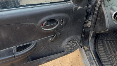 2003-2007 Saturn Ion Driver Left Front Door Trim Panel Manual Black 19E 10368571