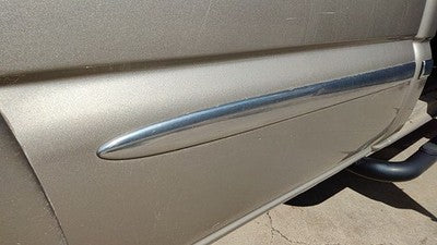 2002 Sierra 2500 Hd Passenger Right Rear Moulding On Front Of Box Oem