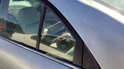 2006-2010 Hyundai Sonata Driver Left Rear Vent Window Back Door Glass With Frame