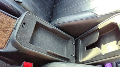 2003-2005 Hyundai Xg350 Center Console Lid Only Oem Arm Rest Fold Down Black