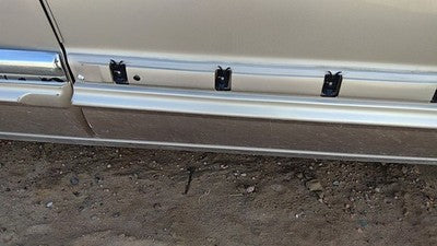 1992 Buick Park Ave Ultra Passenger Right Front Moulding From Door Trim Gold