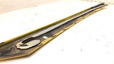 2004 Chevy Cavalier Lh Drive Left Rear Moulding On Quarter Panel Oem Yellow 34u