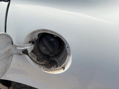 2000-2005 Buick Lesabre Fuel Filler Neck Assembly With Gas Cap Oem 25727011
