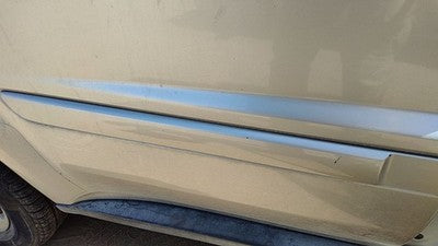05-09 Equinox Passenger Right Rear Moulding From Door Back Trim Strip Silver 67U