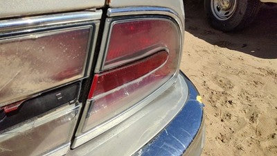 1997-1998 Park Ave Ultra Passenger Right Tail Light Brake Lamp Oem Rear 16523958