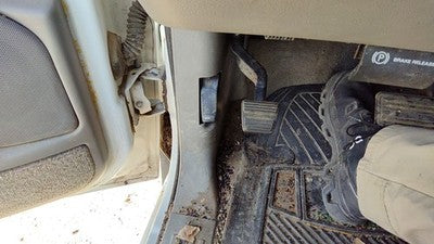 1999 Chevy Silverado 1500 Driver Left Lower Kick Trim Panel Oem Gray 92D