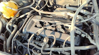 2005-2008 Mazda Tribute Valve Cover Oem 2.3L Lf5510210