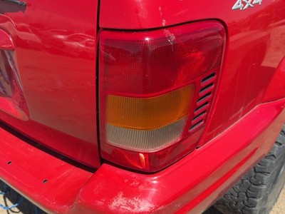1999-2003 Jeep Grand Cherokee Passenger Right Tail Light Brake Lamp Oem Rear