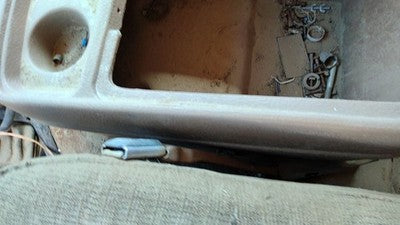 1988 Ford F150 Driver Left Front Seat Belt Buckle Receiver Oem Tan
