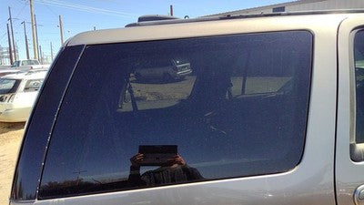 00-02 Ford Expedition Passenger Right Rear Quarter Glass Back Side Window Oem