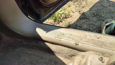 1999 Buick Park Ave Passenger Right Lower Kick Trim Panel Oem Tan
