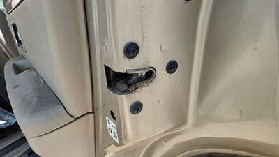 06-12 Grand Vitara Xl-7 Passenger Right Rear Door Latch With Rods/Cables Back